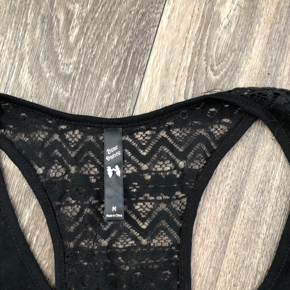 Black lace racer back tank top - Picture 2 of 3